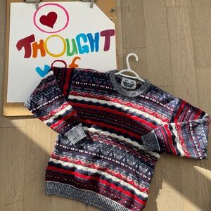 3D knit sweater